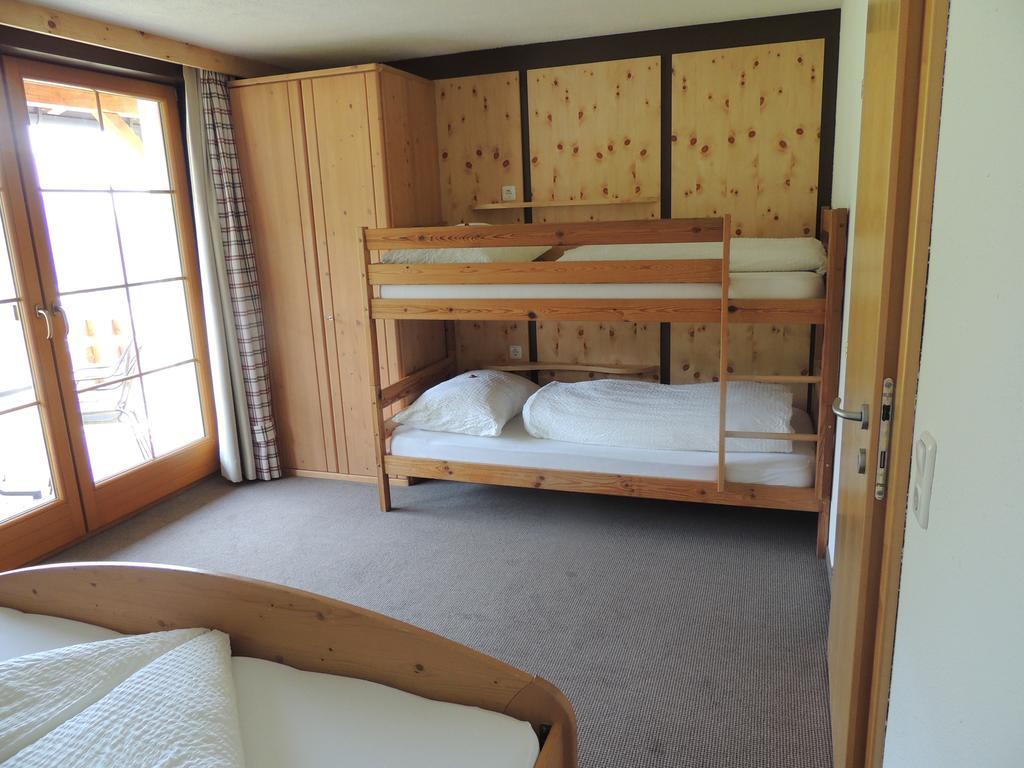 Haeus'L Am Ruan Aparthotel Berwang Phòng bức ảnh