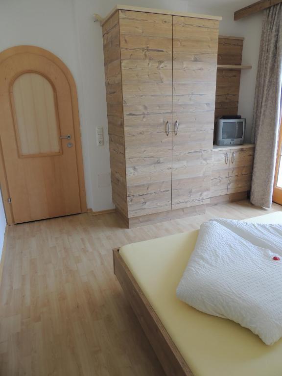Haeus'L Am Ruan Aparthotel Berwang Phòng bức ảnh